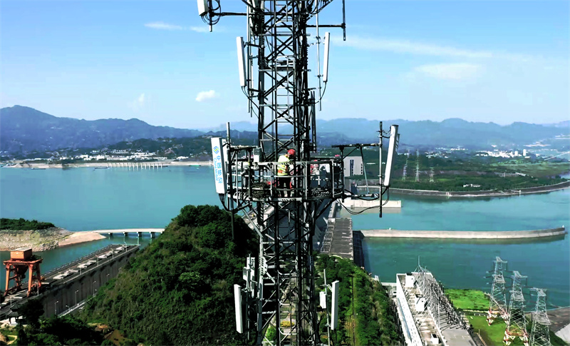 中国移动5G-A×AI赋能低空经济乘风“翱翔”