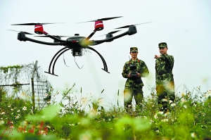 中国低空经济繁荣的“三重门”：技术角力、城市竞逐与瓶颈突破