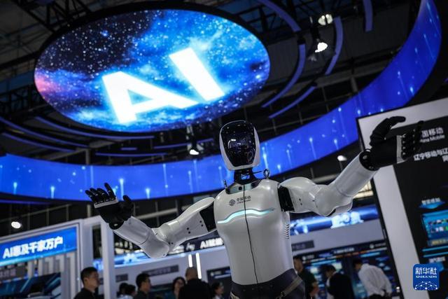 在2025全球工业互联网大会上感受“聪明的机器”