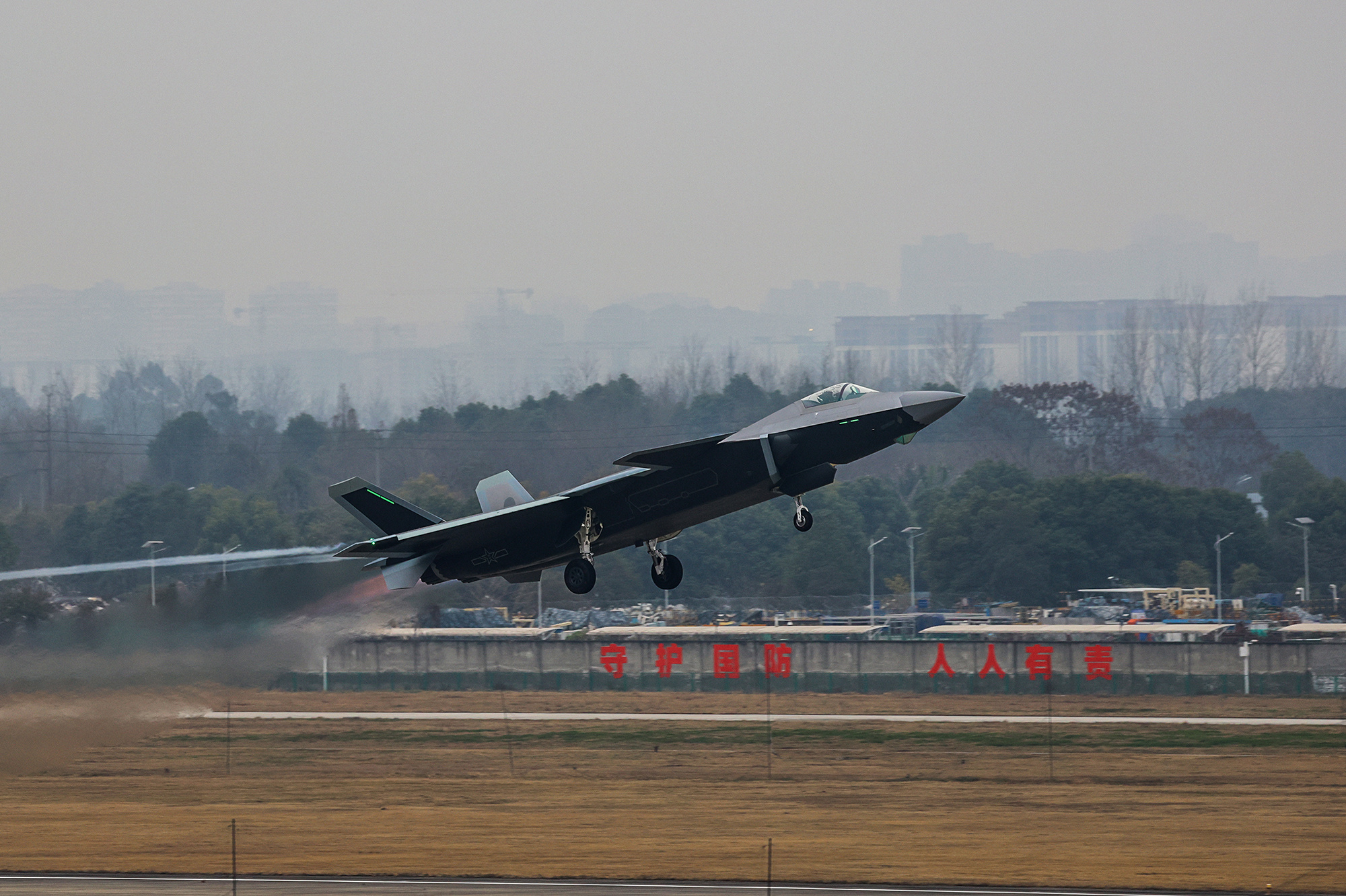 一周军评：歼-20A的“两新融合”F-35肯定觉得眼熟-扬基(图5)